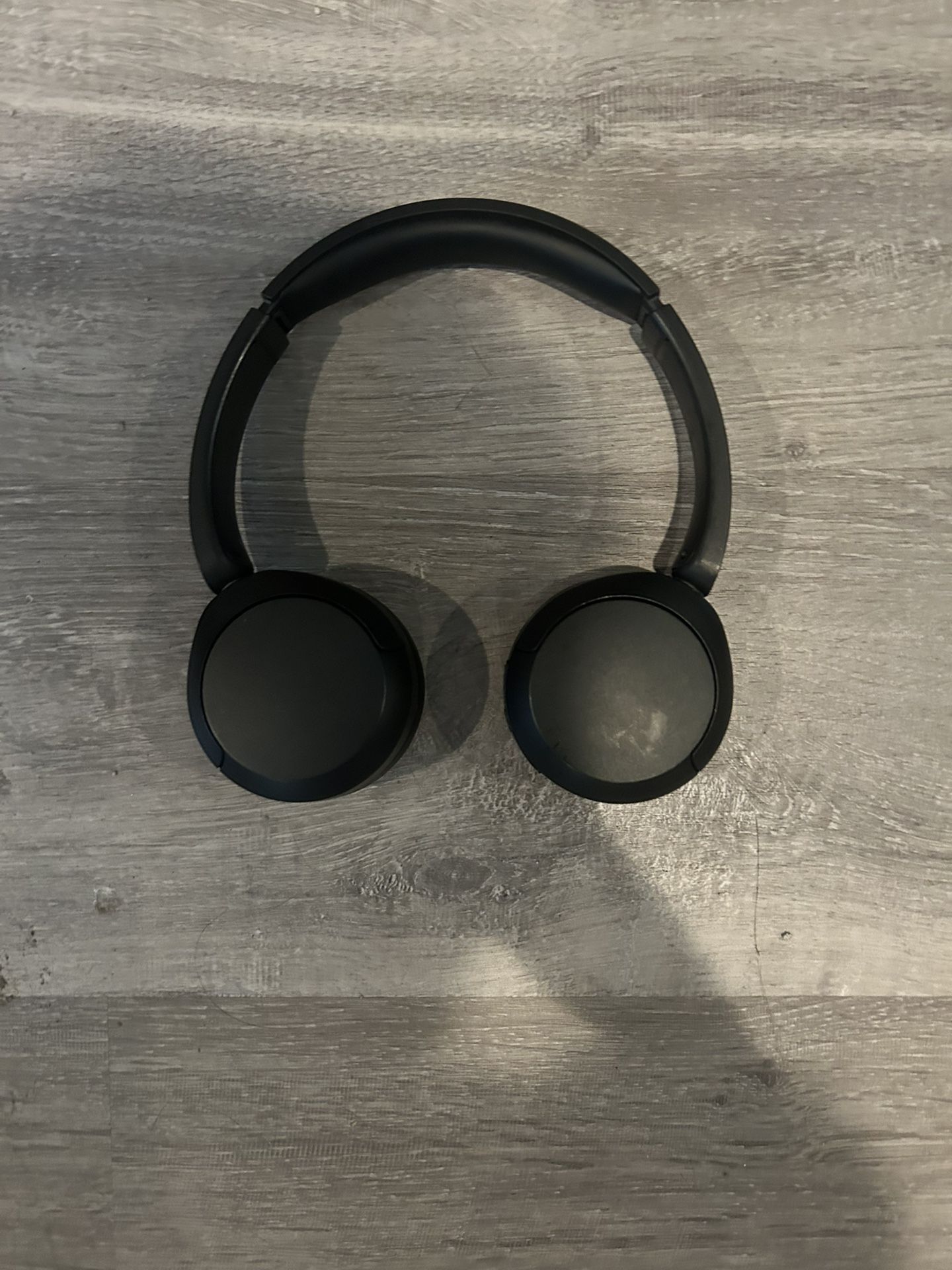 Selling Sony Wh-ch520