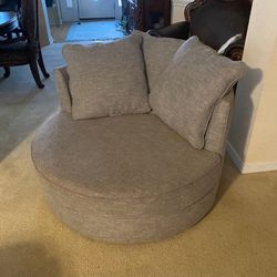 Swivel Round Chair With 3 Pillows Grayish Blue 