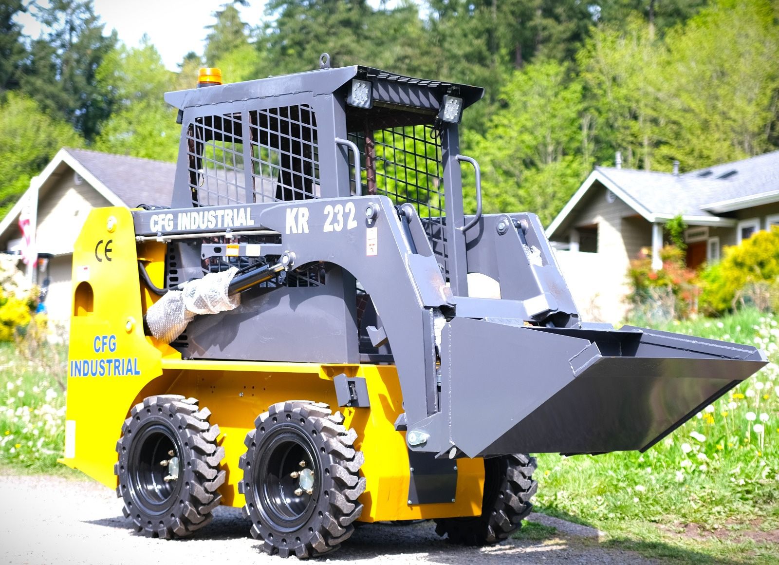 2025 NEW Wheeled Skid Steer 33HP Gas Powerful Bobcat-style loader (Free Forks)