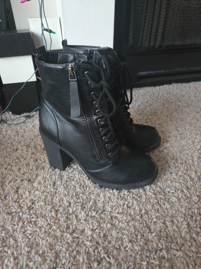 Black Zip-up Lace Booties Size 7.5