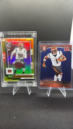 Cincinnati Bengals 23-card Lot Contenders/Chronicles/ParallelsBurrow Chase(RC’s)