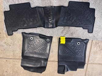 5th gen 4Runner floor mats and cargo cover