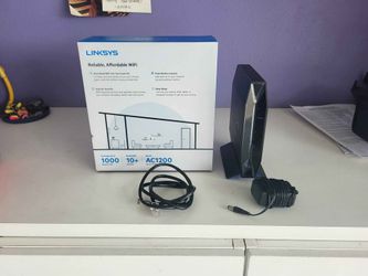 Linksys E5600 AC1200 Dual-Band WiFi Router (Like New)