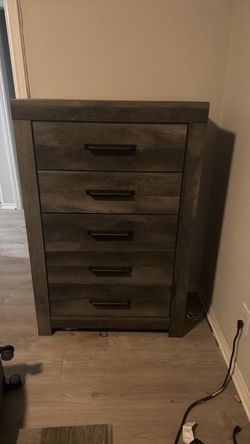 Ashley dresser Need Gone ASAP