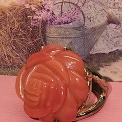 #1668, RARE CARVED ROSE VINTAGE RING, SZ 6
