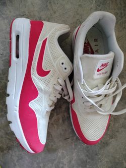 Nike Air Max Women's Size 7 Shoes 