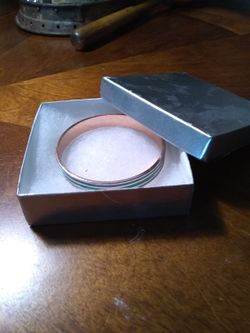 Bangle bracelet