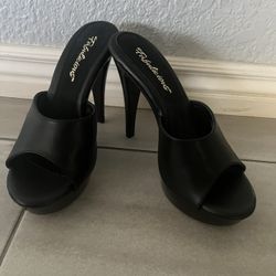 Brand New Women’s Fabulicious Heels