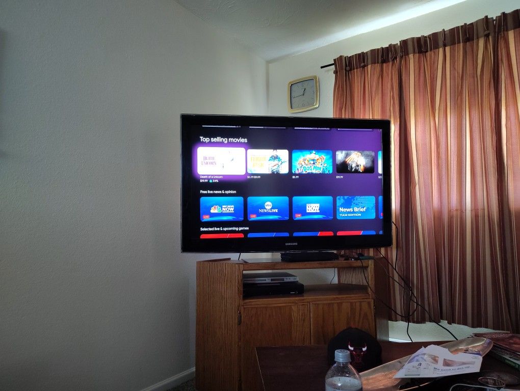 50 Inch Samsung TV With Streaming Device