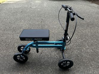 KneeRover Knee Scooter Walker