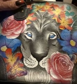 Anuschka purse lion