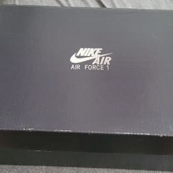 Nike Air Force 1
