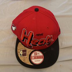NEW ERA 9FIFTY SNAPBACK HAT MIAMI HEAT