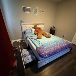 White Bed With Mattress And Drawers On Sides