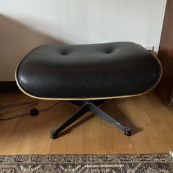 Eames Ottoman Replica
