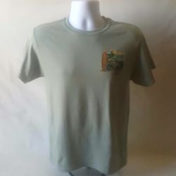 Cayman Islands men's graphic short sleeve T-shirt size small