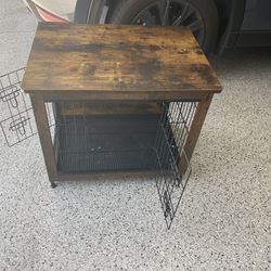Beautiful Wood  and Wire Medium-Sized Dog Kennel