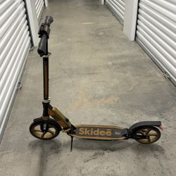 Skidee Scooter 