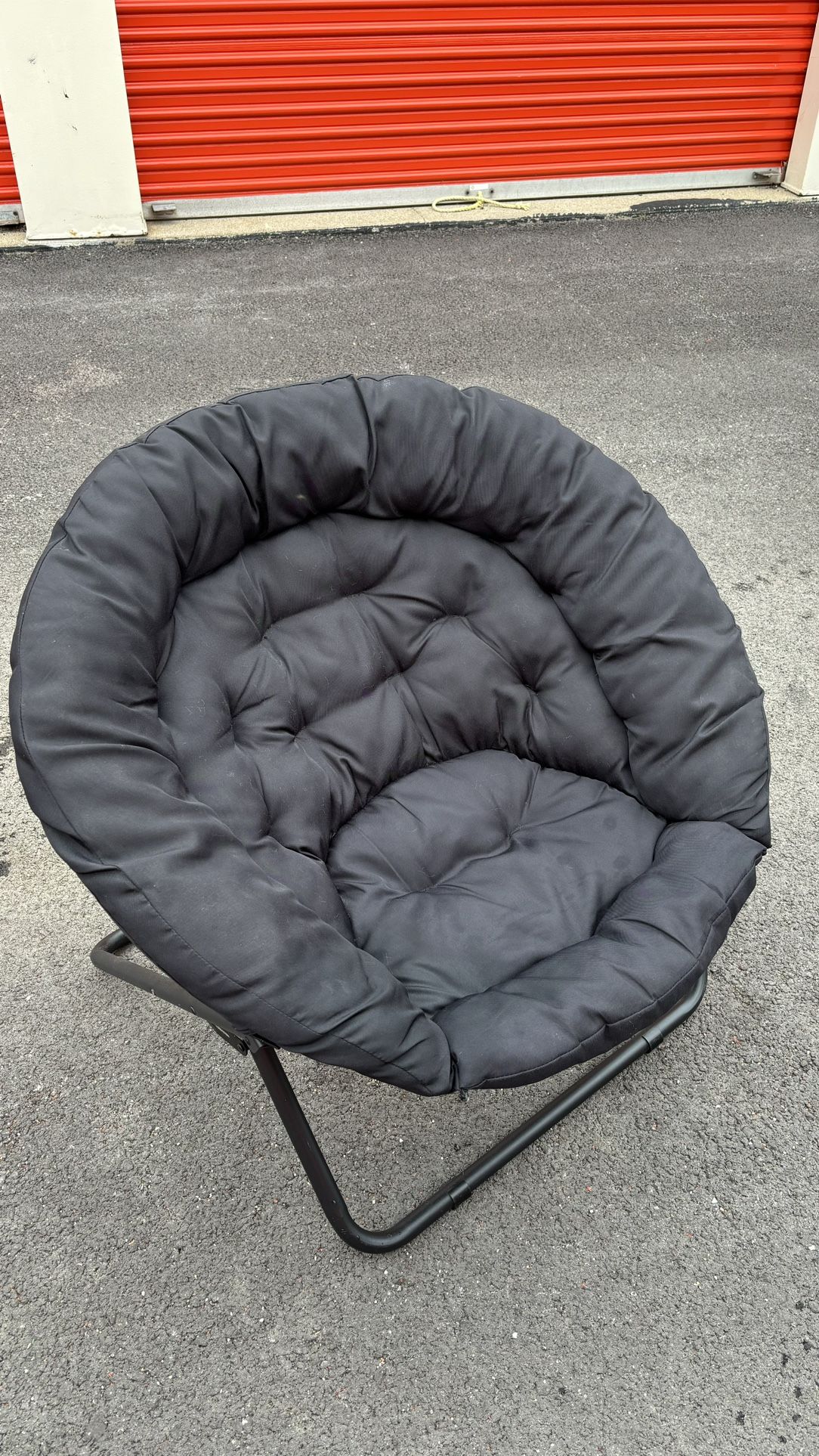 saucer chair