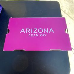 Size 8 Women Snow Boots