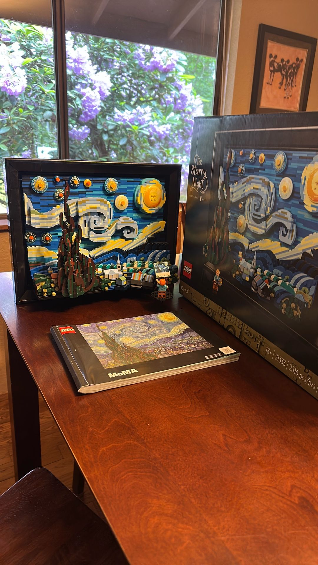 Lego Starry Night Vincent VanGogh 21333