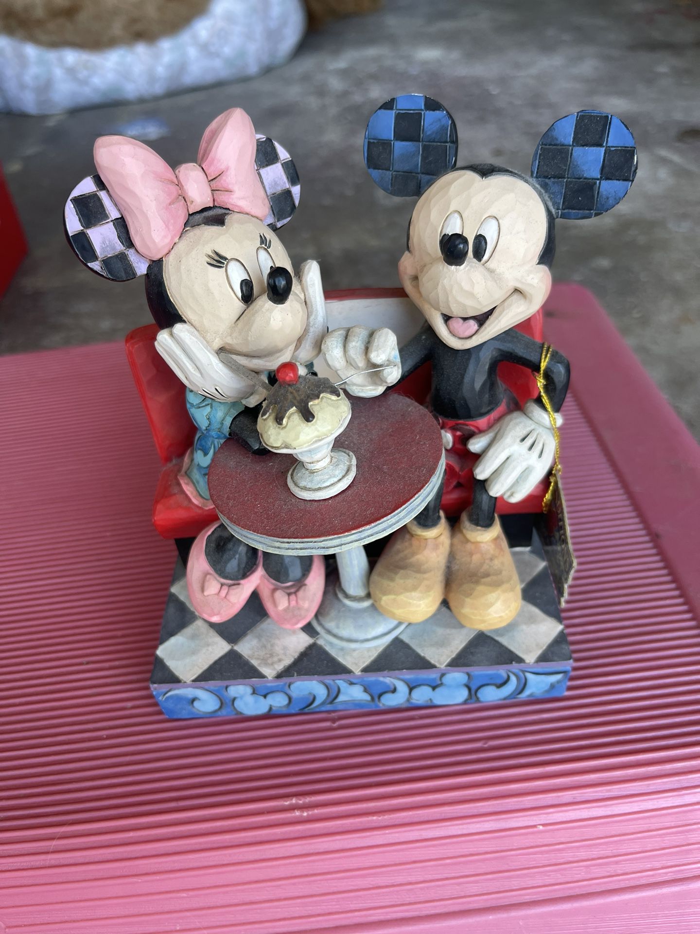 Enesco Disney Traditions by Jim Shore Mickey and Minnie Mouse Soda Shop Figurine