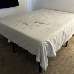 Queen Bed And Frame 200