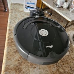 Roomba iRobot Vacuum 