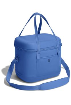 Hydro Flask Cooler Bag - Insulated Portable Soft Cooler - 20 L Capacity in Cascade Blue• Retails $89.99