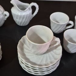 Vintage children's tea Set