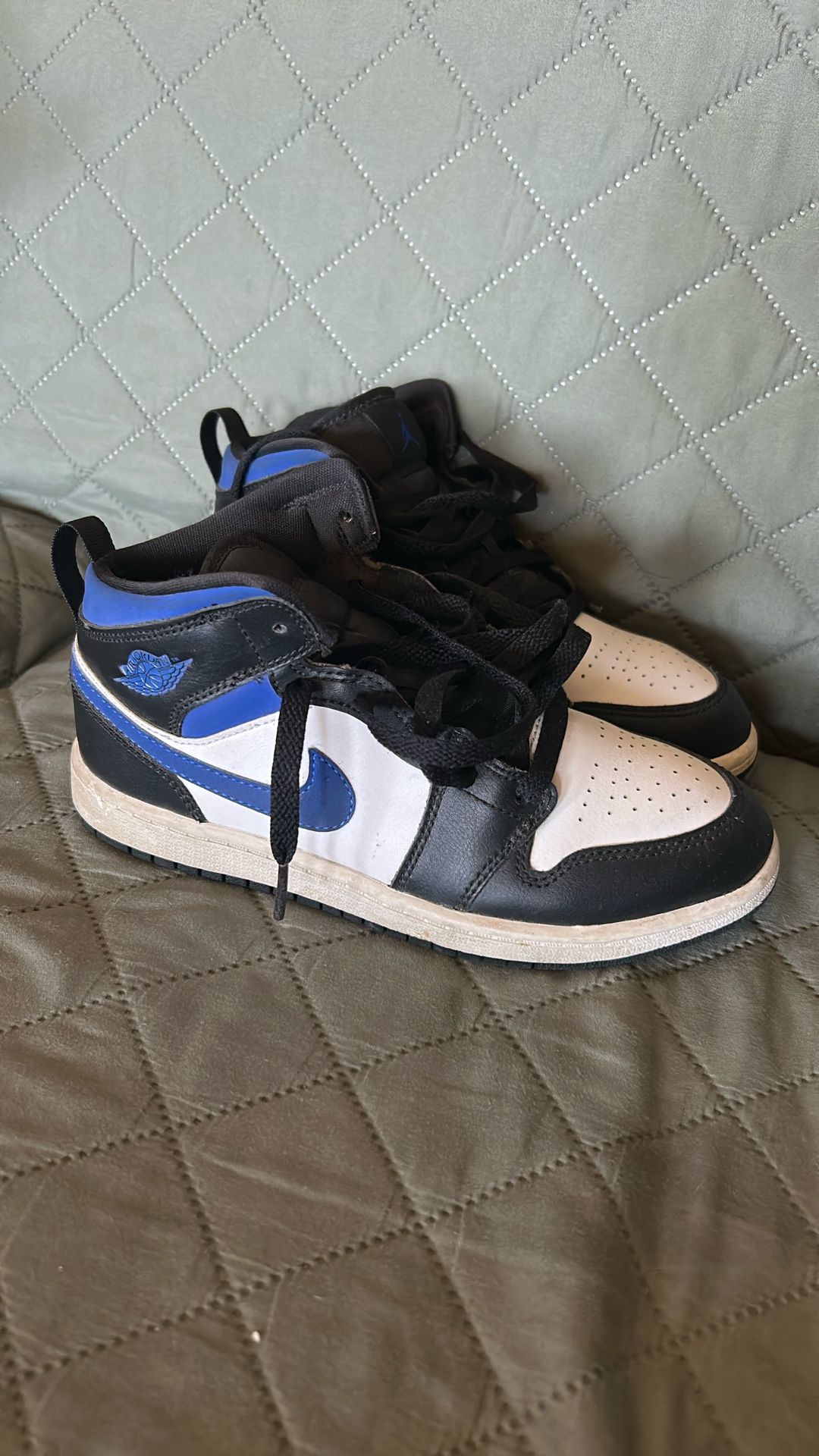 Air Jordan 1s Mids Racer Blue Youth Size 3