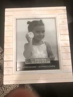 8 by 10 brand new picture frame