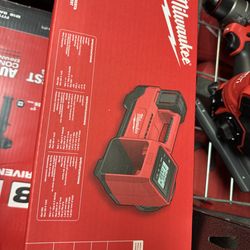 Milwaukee inflator
