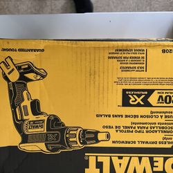 DEWALT Screw Gun 