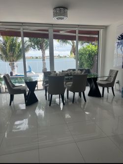 Dining set.
