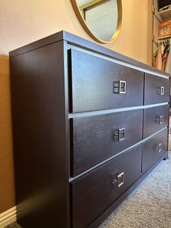 Queen Size Bed And Dresser