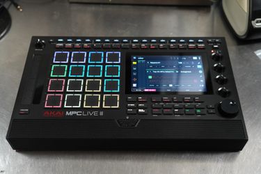 AKAI MPC LIVE III + 2TB SSD FULLY LOADED W/ AKAI EXPANSION PACKS FOR SALE!