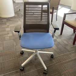 Office Roller Chair 