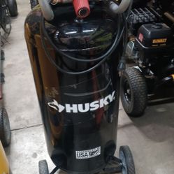 Husky
20 Gal. 200 PSI Oil Free Portable Vertical Electric Air Compressor
