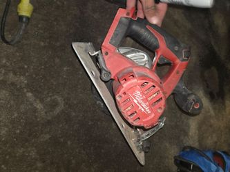 Milwaukee Cordless Circular Saw Tool Only