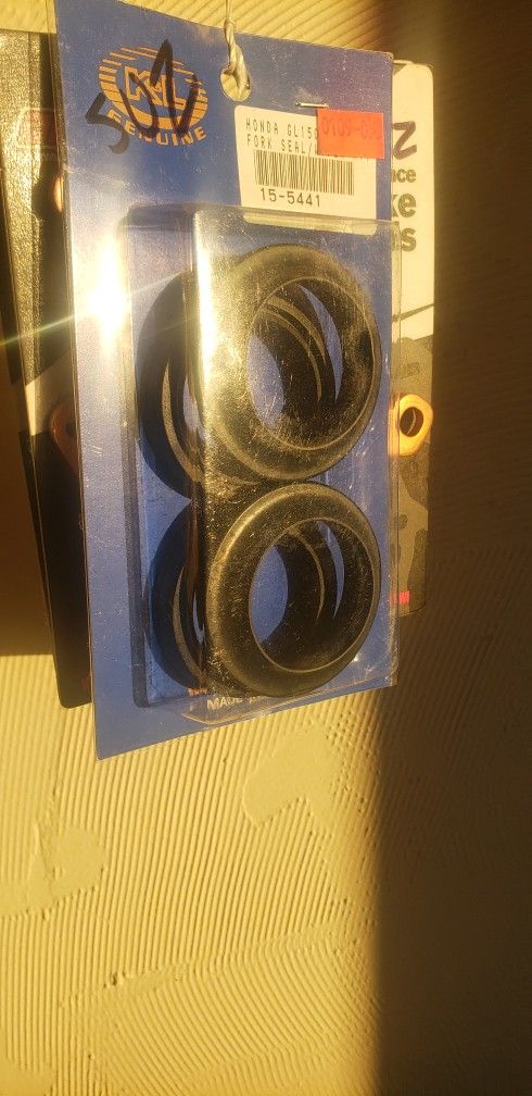 Suzuki Svf650 Fork Seals