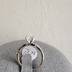 Stunning, NEW Engagement Ring – Size 10