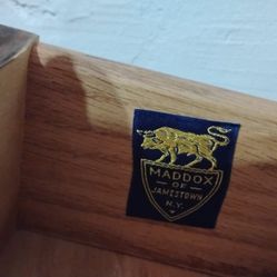 Desk Maddox N.Y