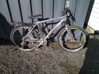 Cannondale F1000 26" MTB w/Headshock Fatty