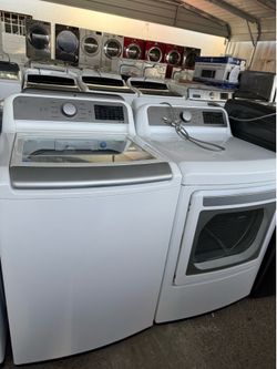 Lg top load washer and gas dryer set