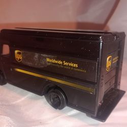 UPS TRUCK