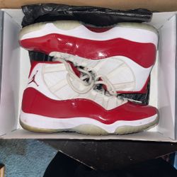 Jordan 11 Cherrys