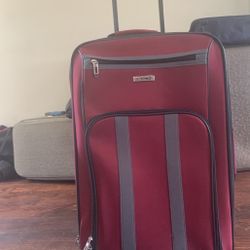 TAG Ridgefield light wight carry-on size 20" red