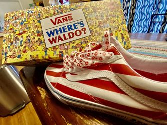 7.5/9.0 MEN/WOMEN Van’s Where’s Waldo Shoes