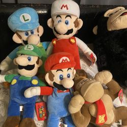 Super Mario Plushies  Lot